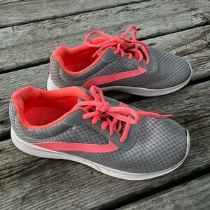Girls Size 3 Tennis Gym Shoes Gray & Hot Pink/Orange Lightweight Sneakers